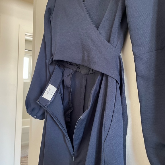 Aritzia Wilfred Écoulement Long-Sleeve Jumpsuit Tie Waist Blue / Navy - Picture 8 of 13